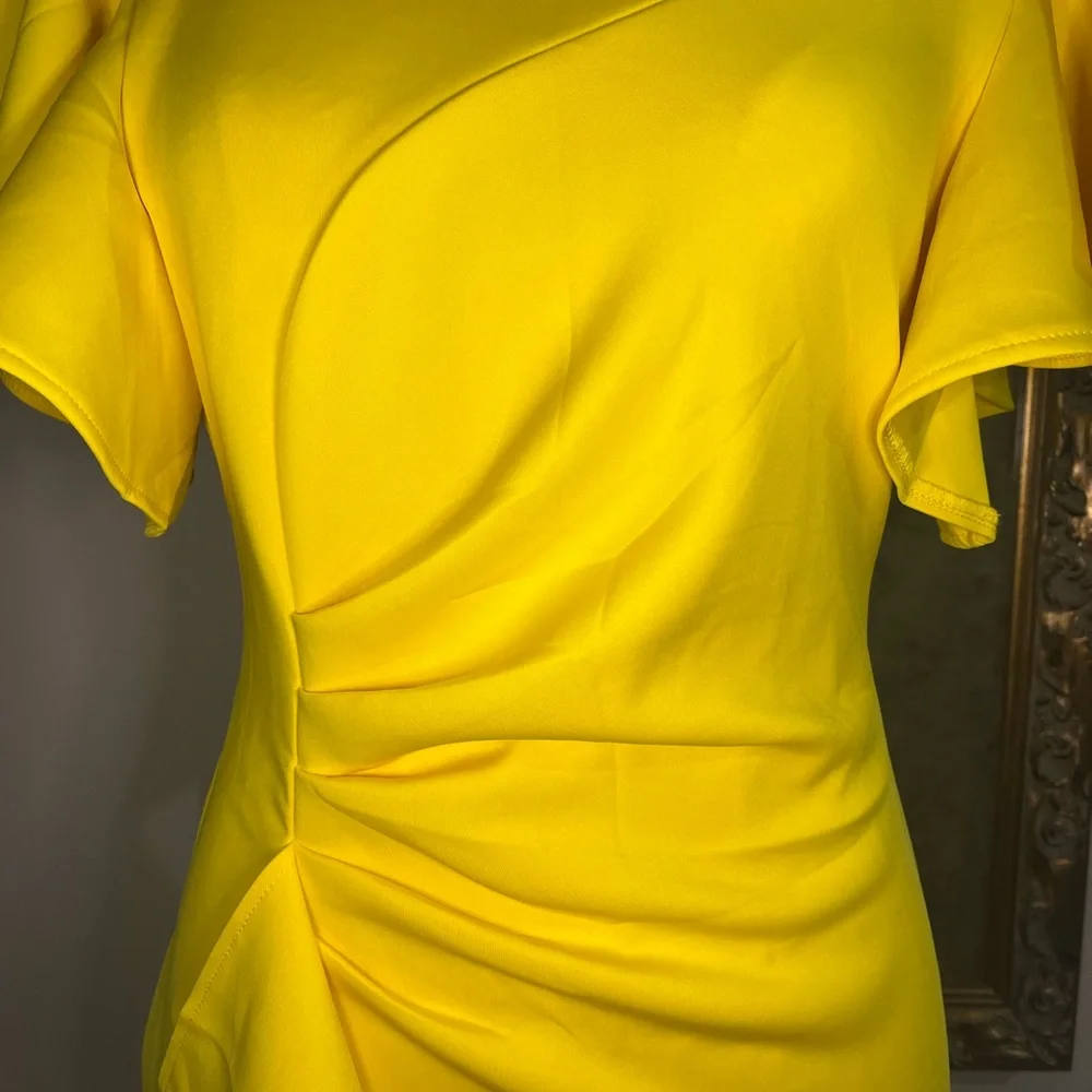 Elegant Yellow Ruffle Dress - Picture 8 of 16